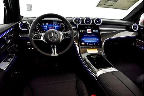 2025 Mercedes-Benz GLC 350e Base