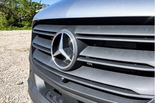 2025 Mercedes-Benz Sprinter 2500 Standard Roof