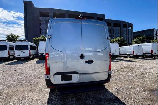 2025 Mercedes-Benz Sprinter 2500 Standard Roof