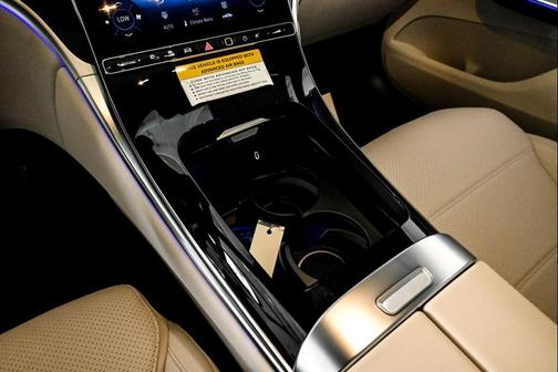 2025 Mercedes-Benz GLC 350e Base