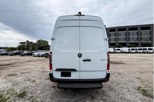 2025 Mercedes-Benz Sprinter 2500 High Roof