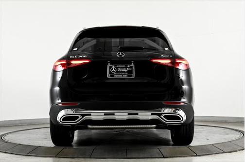 2025 Mercedes-Benz GLC 300 4MATIC