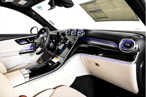 2025 Mercedes-Benz GLC 300 4MATIC