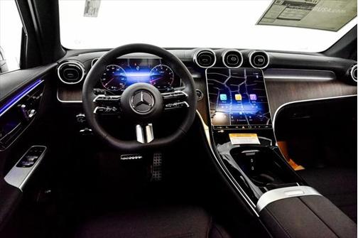 2025 Mercedes-Benz GLC 300 4MATIC