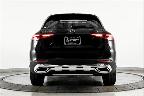 2025 Mercedes-Benz GLC 300 4MATIC