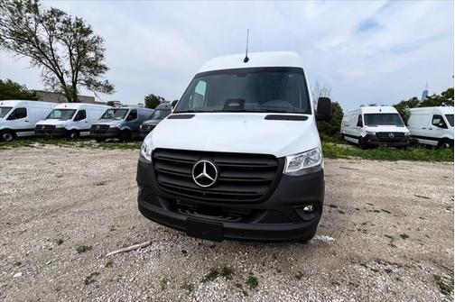 2025 Mercedes-Benz Sprinter 2500 Standard Roof