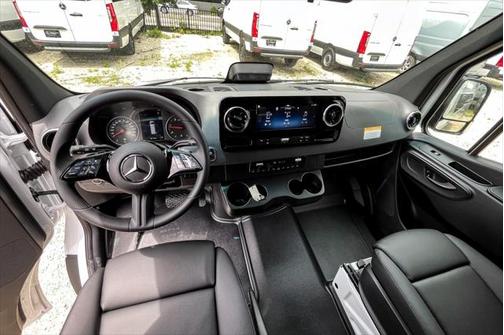 2025 Mercedes-Benz Sprinter 2500 High Roof