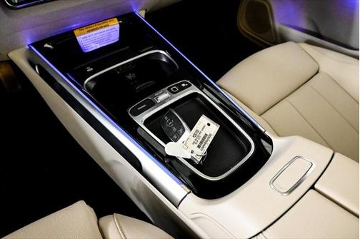2025 Mercedes-Benz GLB 250 4MATIC