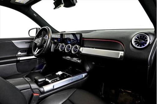 2022 Mercedes-Benz EQB 350 4MATIC