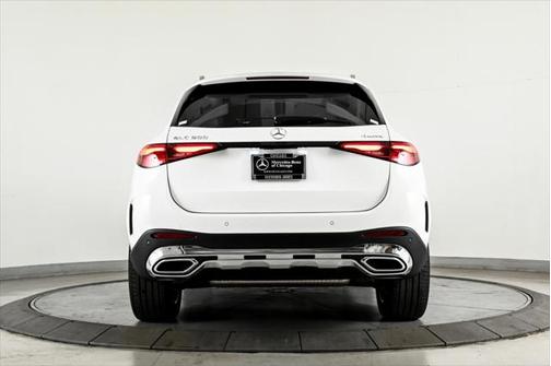 2025 Mercedes-Benz GLC 300 4MATIC