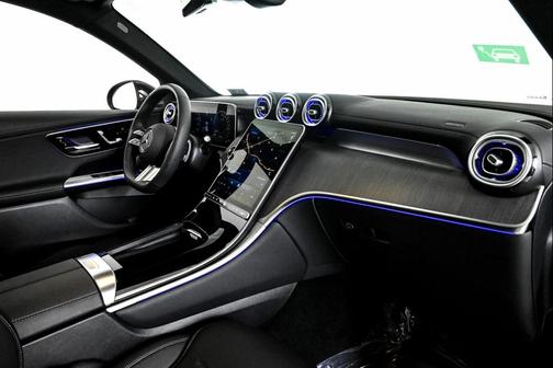 2025 Mercedes-Benz GLC 350e Base