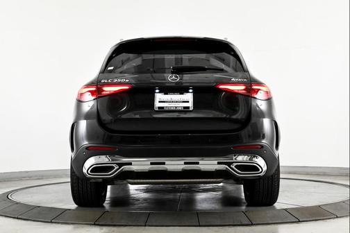 2025 Mercedes-Benz GLC 350e Base