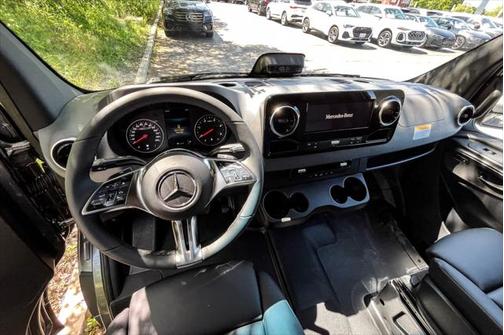 2025 Mercedes-Benz Sprinter 2500 High Roof
