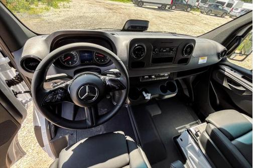 2025 Mercedes-Benz Sprinter 2500 High Roof
