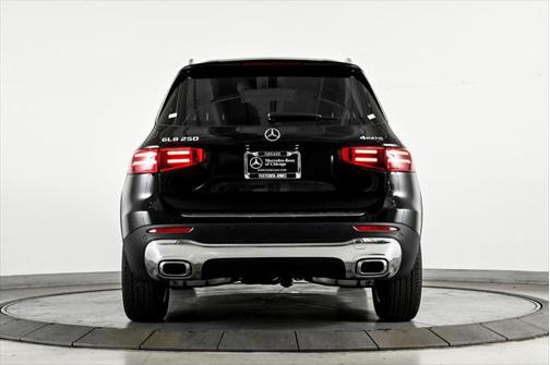 2025 Mercedes-Benz GLB 250 4MATIC