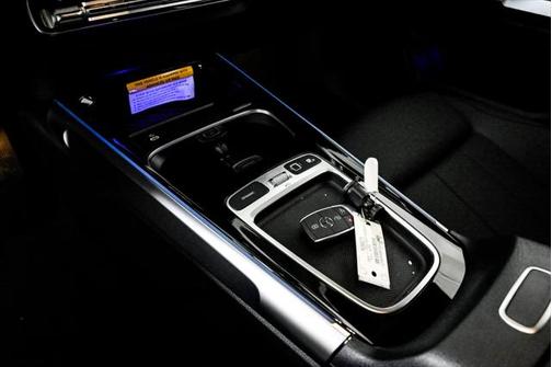 2025 Mercedes-Benz GLB 250 4MATIC