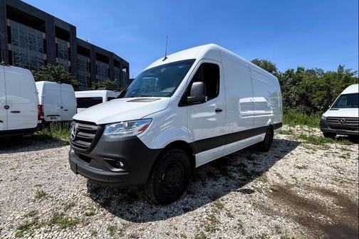 2025 Mercedes-Benz Sprinter 2500 High Roof