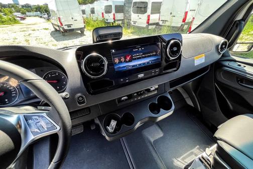 2025 Mercedes-Benz Sprinter 2500 High Roof