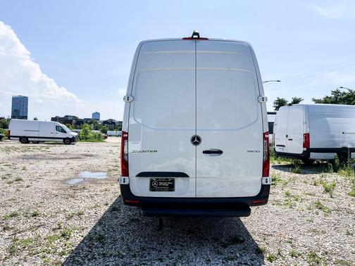 2025 Mercedes-Benz Sprinter 2500 High Roof