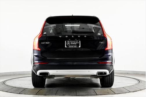 2019 Volvo XC90 T6 Momentum