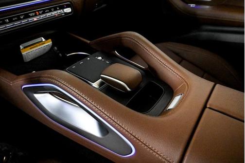 2025 Mercedes-Benz GLE 450e 4MATIC