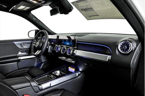 2025 Mercedes-Benz GLB 250 4MATIC