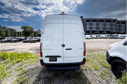 2025 Mercedes-Benz Sprinter 2500 High Roof