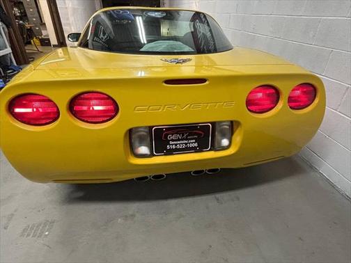 2003 Chevrolet Corvette Base