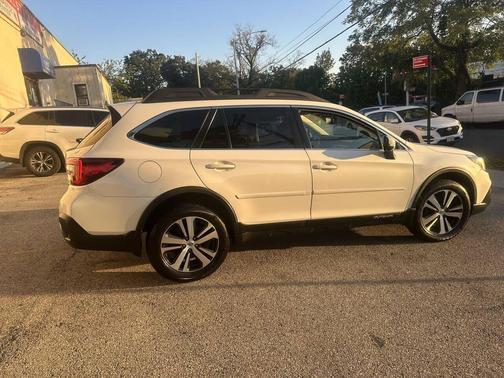 2018 Subaru Outback 3.6R Limited