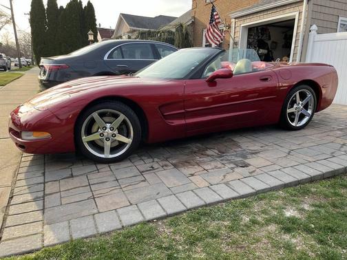 2000 Chevrolet Corvette Base