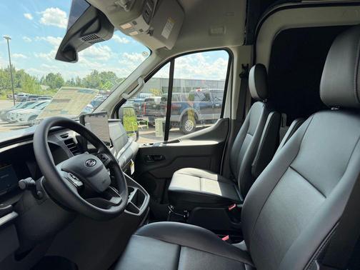 Oxford White 2026 Ford Transit-350 Base