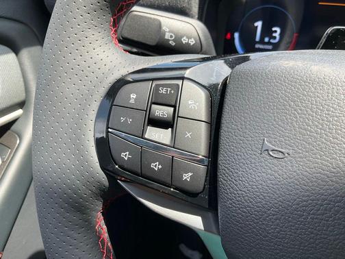 Space White Metallic 2026 Ford Explorer ST-Line