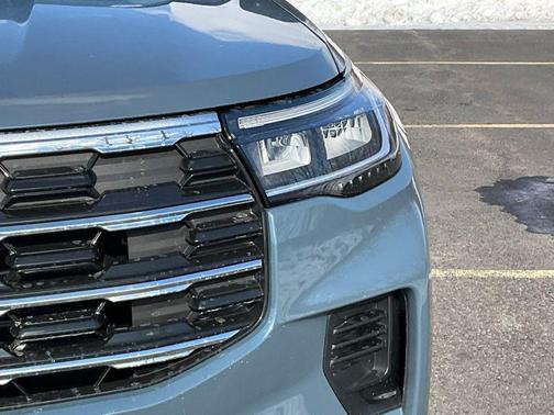 2026 Ford Explorer Active (200A)