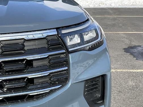 2026 Ford Explorer Active (200A)