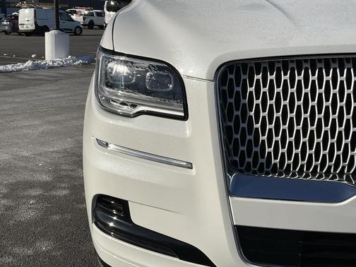 2024 Lincoln Navigator Reserve