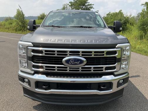 2025 Ford F-350 XLT