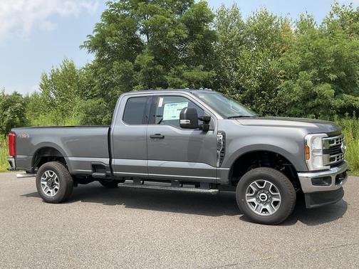 2025 Ford F-350 XLT