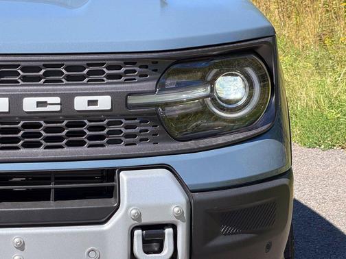Azure Gray Metallic Tri-Coat 2026 Ford Bronco Sport Badlands