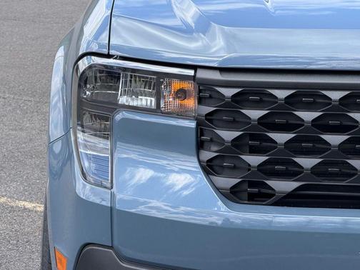 Azure Gray Metallic Tri-Coat 2026 Ford Maverick XLT