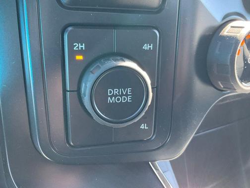 Agate Black Metallic 2026 Ford F-150 STX