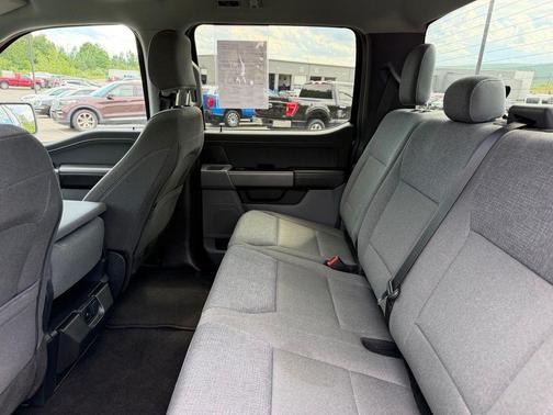 Black Metallic 2025 Ford F-150 XLT