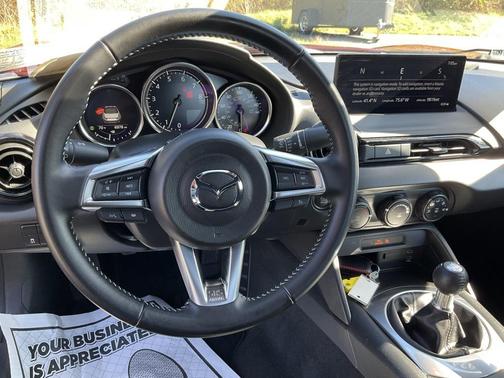 2024 Mazda MX-5 Miata Sport