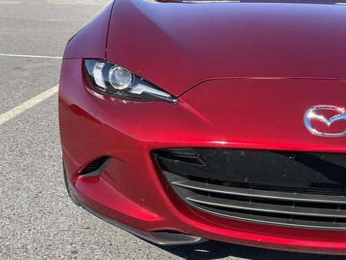 2024 Mazda MX-5 Miata Sport