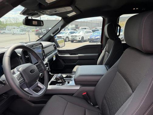 Ruby Red Metallic Tinted Clearcoat 2026 Ford F-150 XLT