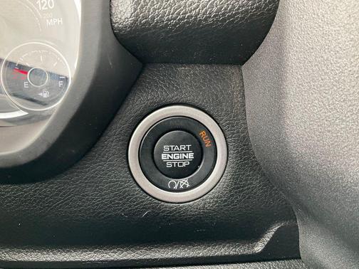 2024 RAM 2500 Tradesman Regular Cab 4x4 8' Box