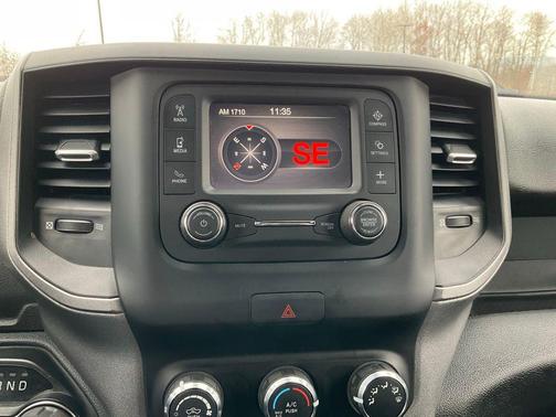 2024 RAM 2500 Tradesman Regular Cab 4x4 8' Box