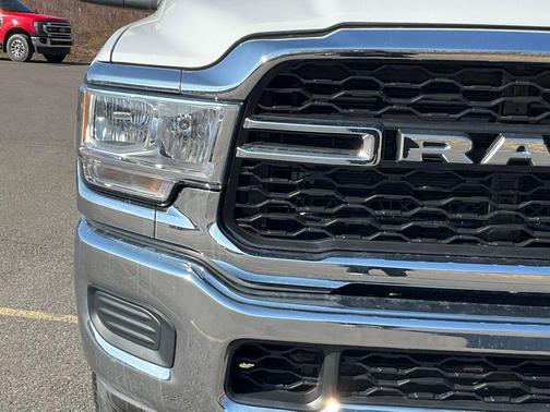 2024 RAM 2500 Tradesman Regular Cab 4x4 8' Box