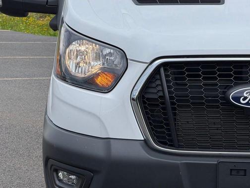 Oxford White 2026 Ford Transit-350 XL