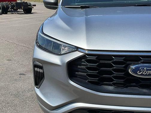 Iconic Silver Metallic 2023 Ford Escape ST-Line