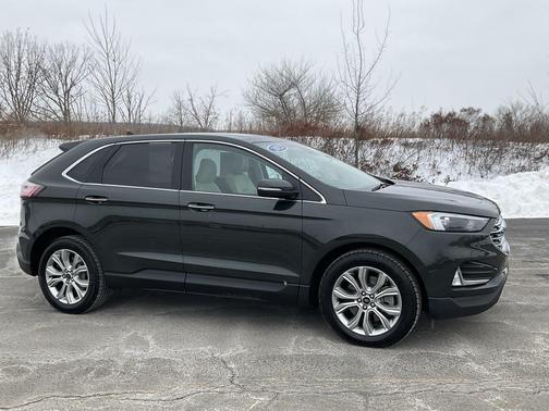 2023 Ford Edge Titanium